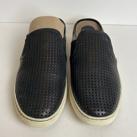 EARTH Zest Black Leather Slip-On Perforated Slides Size 9 Comfort Walking Summer - Picture 10 of 16